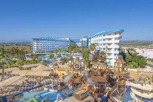 Crystal Admiral Resort Suites & Spa