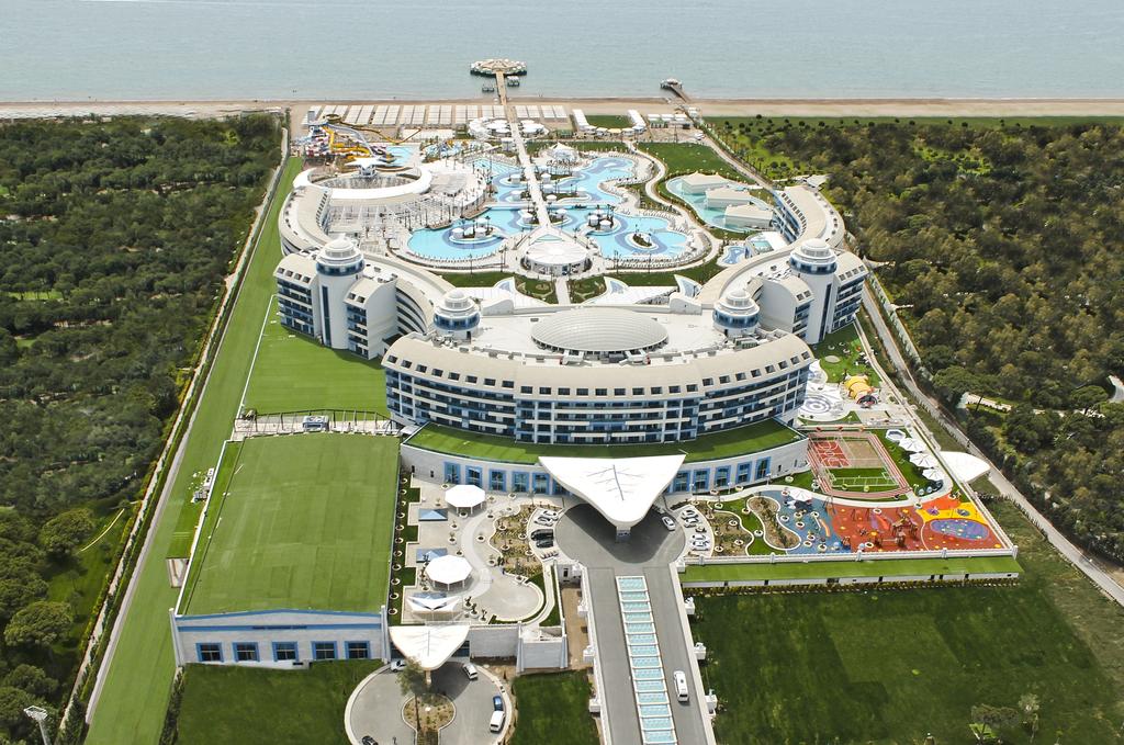 Sueno Hotels Deluxe Belek 5*