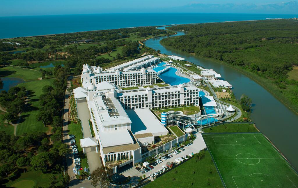 Titanic Deluxe Golf Belek 5*